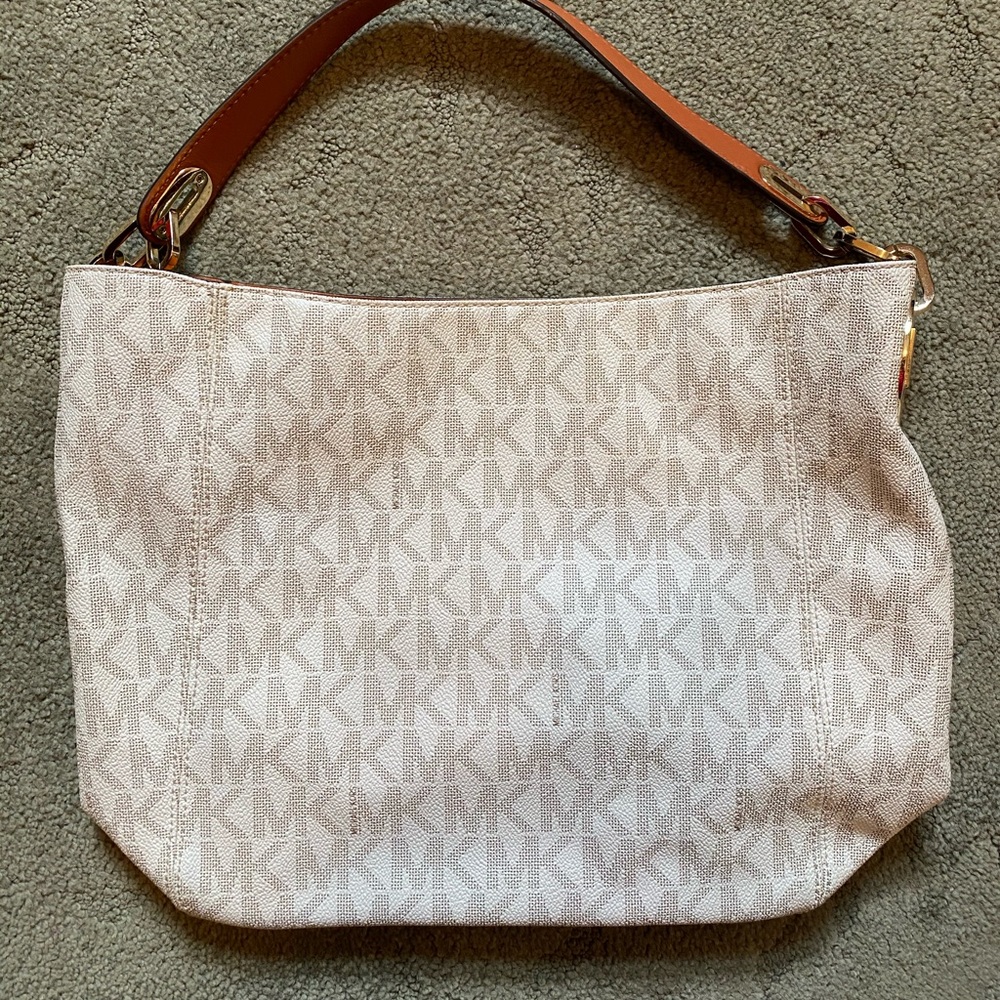 Michael Kors signature vanilla bag